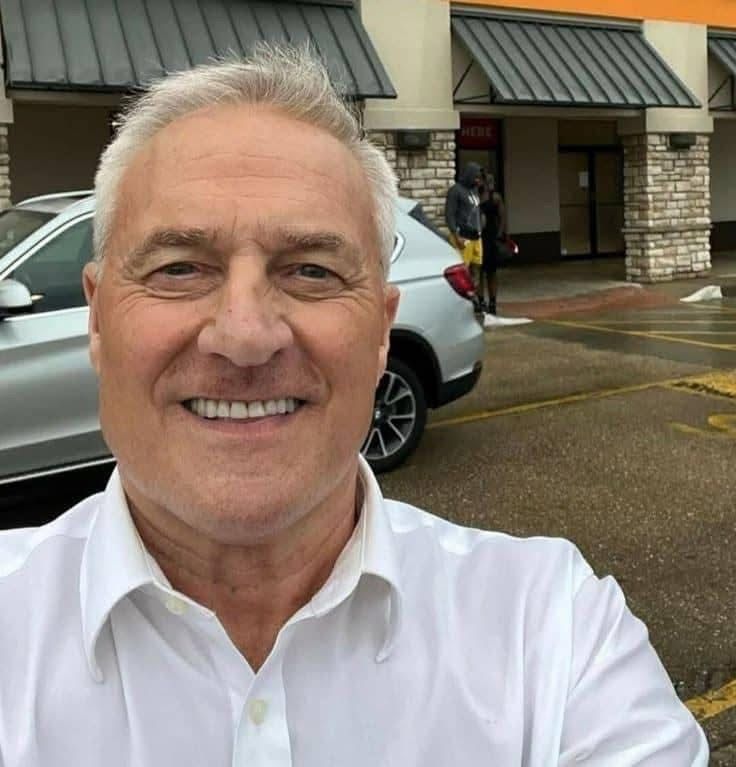 Dale R. — 44